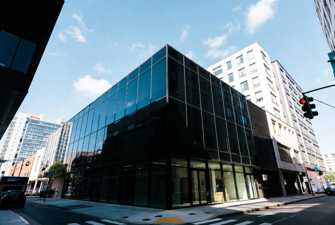 window-tinting-commercial-building